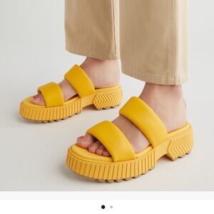Brand new in box size 10 Sorel Women's Yellow Platform Sandals